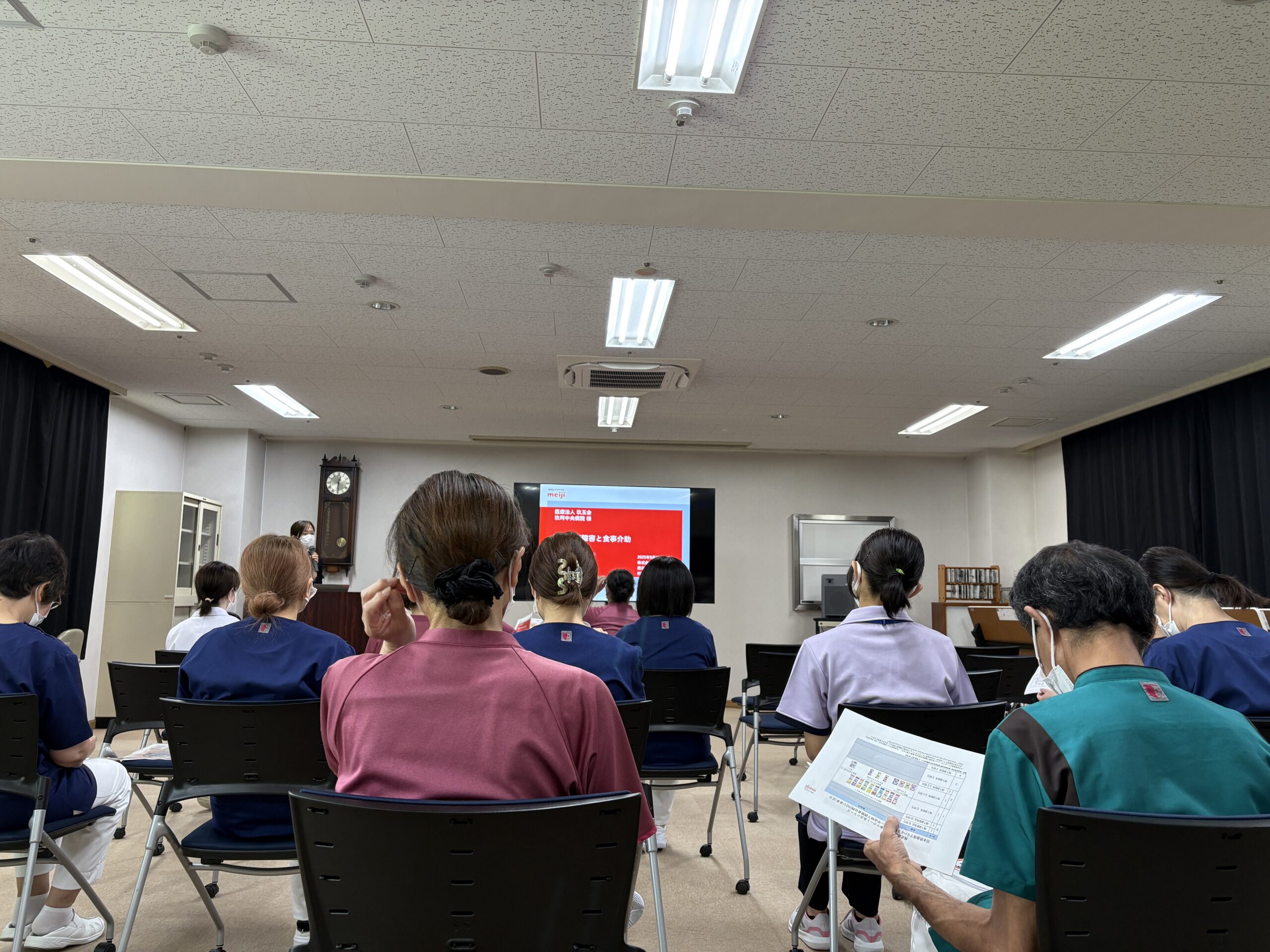 摂食嚥下と食事介助の研修会を行いました
